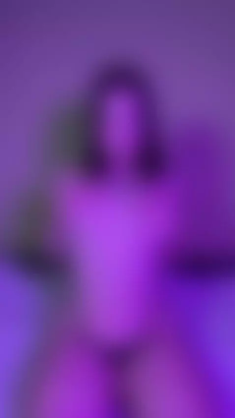 I'm revealing a little more than necessary..so you definitel... by rorryree