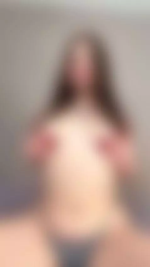 You have already chosen with your eyes.
Now choose OnlyFans. by rorryree