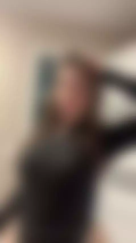 You're already hooked 🖤
Next - OnlyFans by rorryree