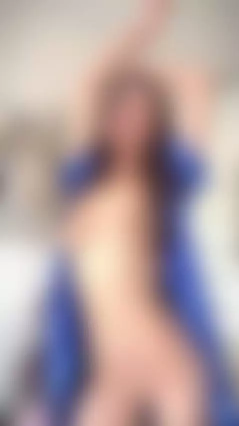 I don't glow—I sizzle.
It's hotter on OnlyFans by whitekristy