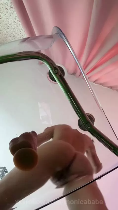 I thought I'd treat you to a video like this😙 It's hot, isn'... by monicababe