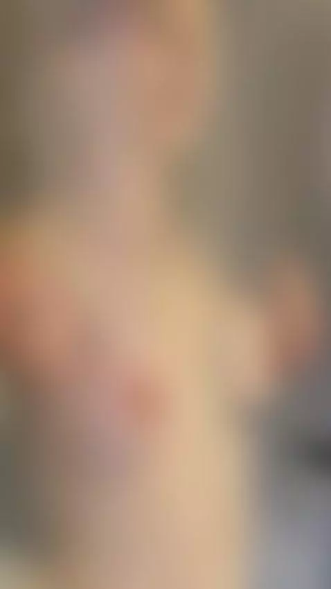 Enjoy the shower with me🚿🧼 by lauragarcia999