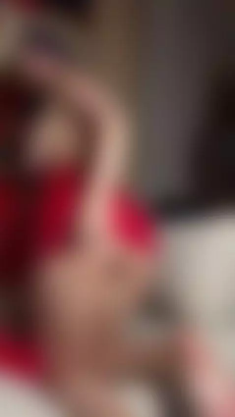 Under the emo girl's skirt by kattpurrr