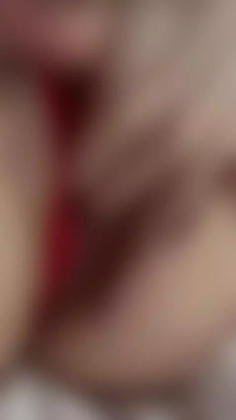 E-girl fingering her pussy by kattpurrr