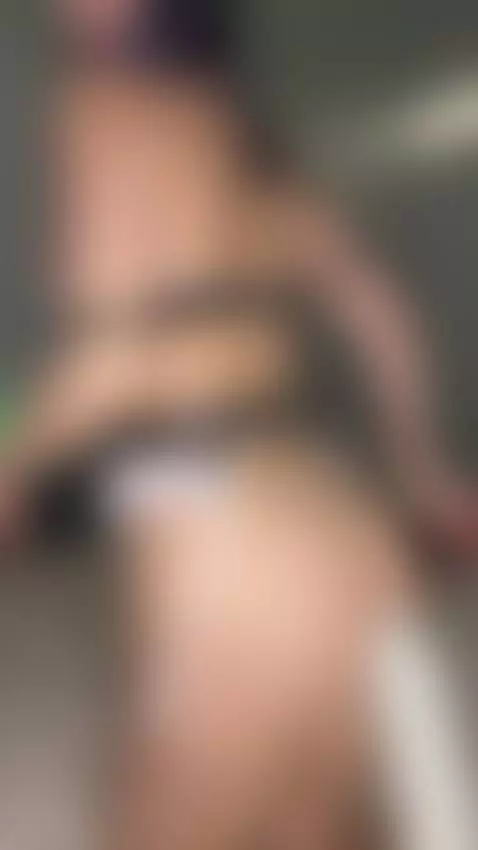 Goth girl plays with her anal tail by kattpurrr