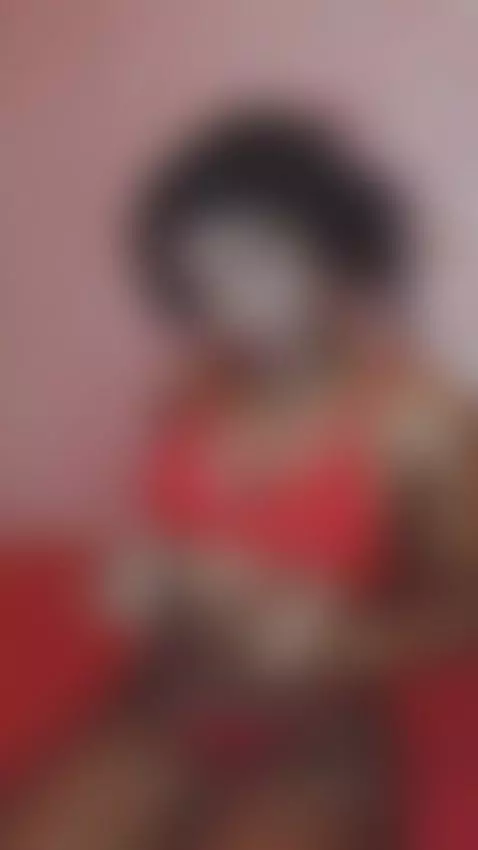 Sweet voice, slow moves, and a mind full of naughty ideas 💋 by irisherrera