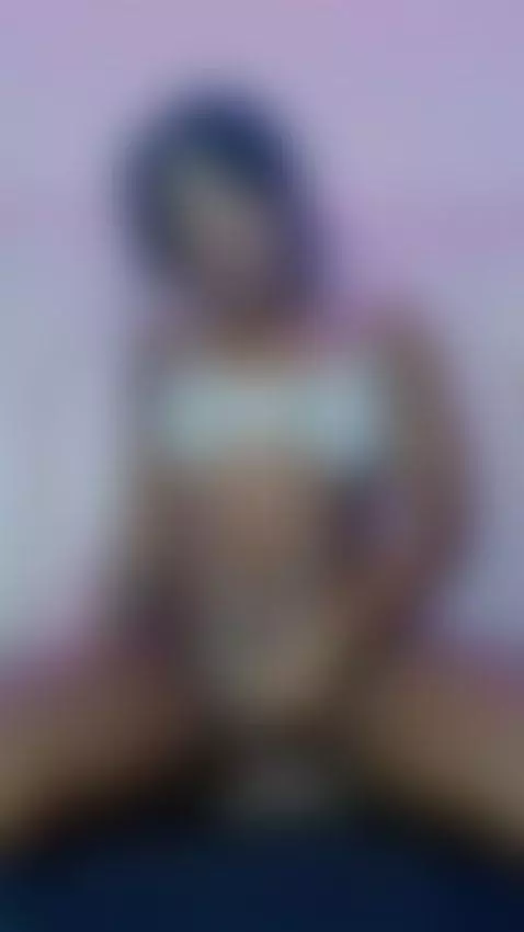 This photo is just a preview… the real fun is in my cam 💋 by irisherrera