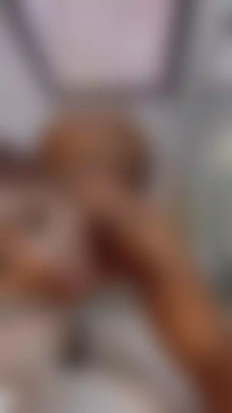 https://www.camsoda.com/es/irisherrera by irisherrera