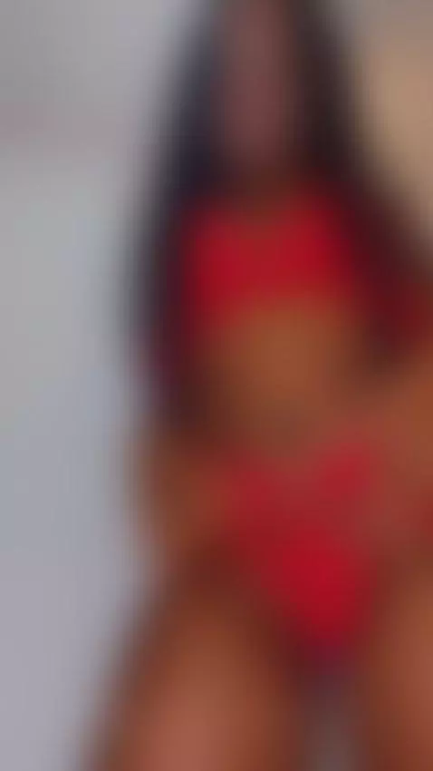 I'm live and already touching myself. Come watch what I do w... by irisherrera