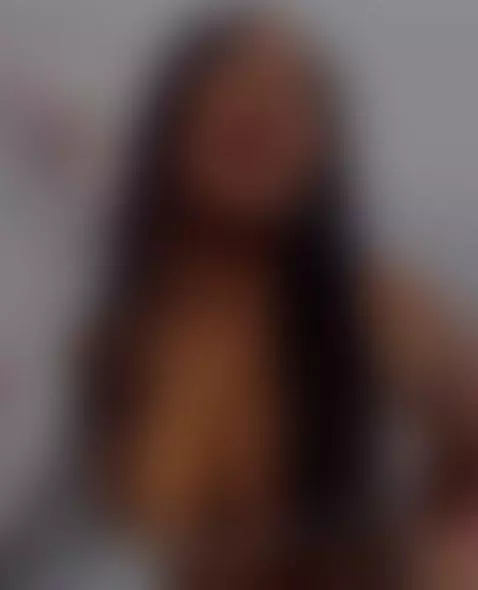 Eyes on me. I’ll take care of the rest→ Catch me online ... ... by elena-wolff