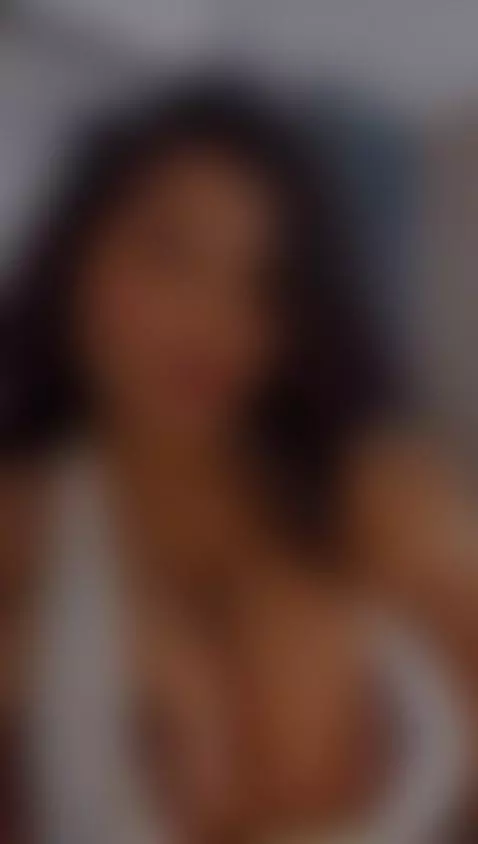 I'm More than a fantasy 😈 Tempted to see more? Catch me ONLI... by elena-wolff