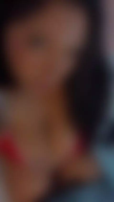 Hard to look away, huh? 😏 Catch me ONLINE now→ Link in my bi... by elena-wolff