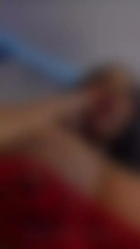 😈Ya  estoy disponible...¿Quien sera el primeroen apareces?💦🤤 by elena-wolff
