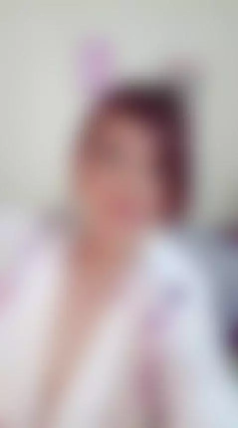 Thank you for being here… feel free to look at me, to desire... by antoniasalas