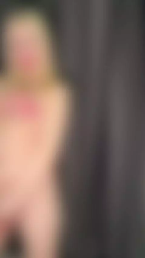 FULLY NAKED by roxydi