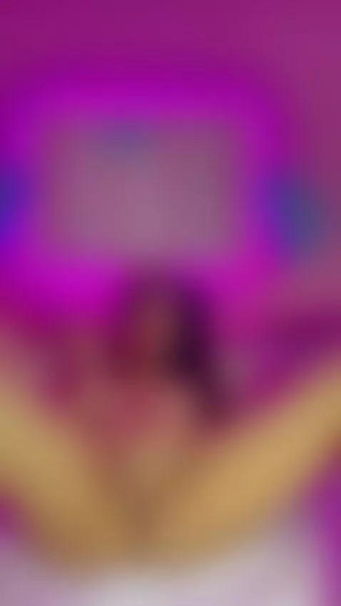 Meet my hot body, im new here! by miakalova