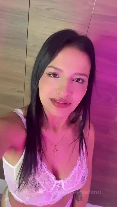 I´m new here, come and enjiy with me love by alice-watson