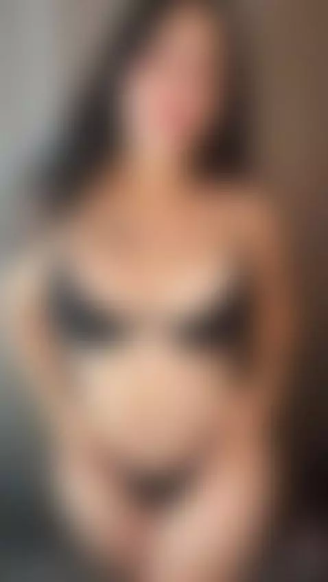 Do you like black underwear? 🖤 by alejarose3006