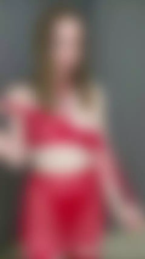 She’ll keep you here, you drop a like 👀 by lunastarlightt