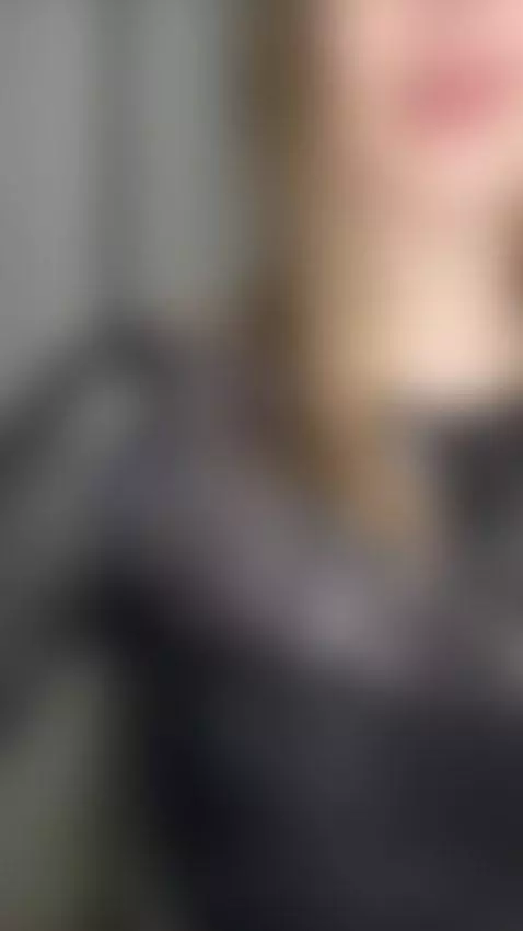 Want to keep this moment going? OnlyFans 👉 by lunastarlightt