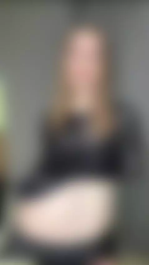 She woke your mood up 🔥 Lock it in with a follow by lunastarlightt