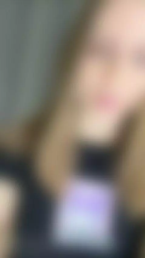 Her moves say more than words. Subscribe 💋 by lunastarlightt