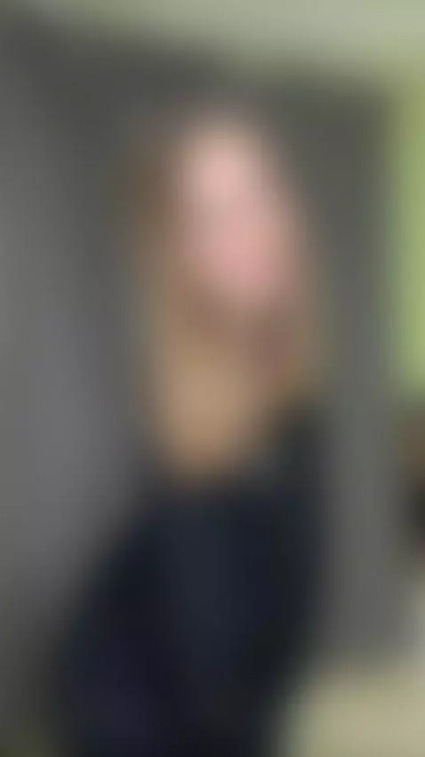 She’s pure vibes — subscribe 😎 by lunastarlightt