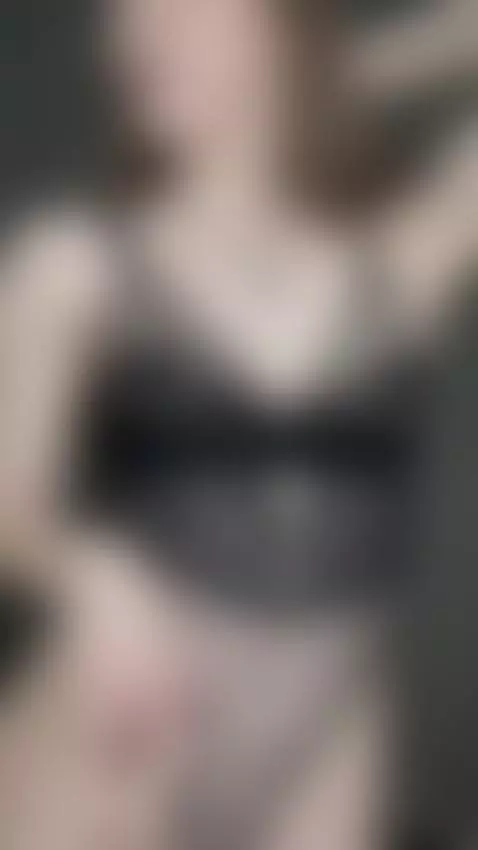 Shaking and dripping nonstop… subscribe to my OnlyFans, it’s... by lunastarlightt