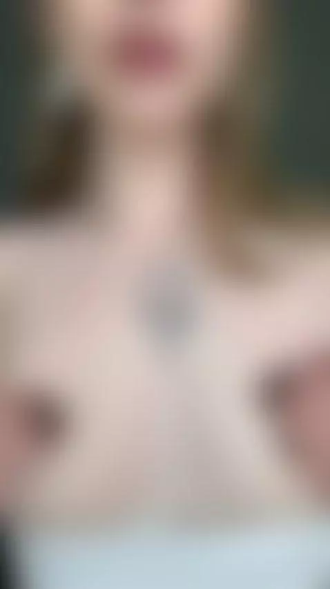 🍆Brunette full lips ready for you 😈 On OF by lunastarlightt