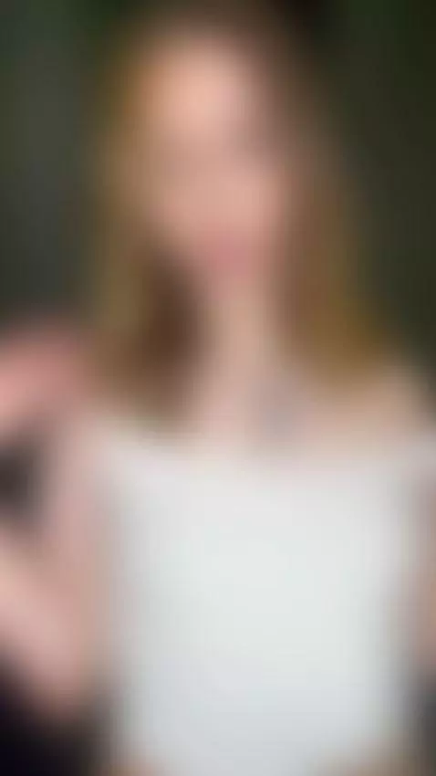 🍒Big tits brushing sensitive skin 😏 Naughty OF by lunastarlightt