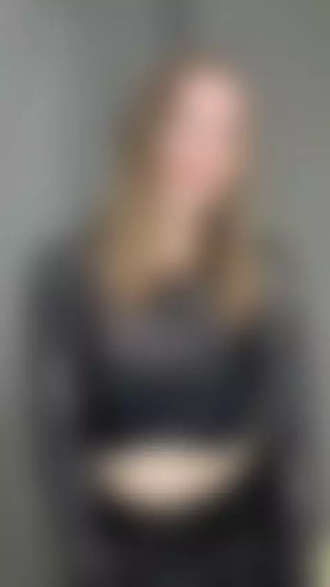 💋Hot brunette with bob haircut teasing 🔥 Join OF by lunastarlightt