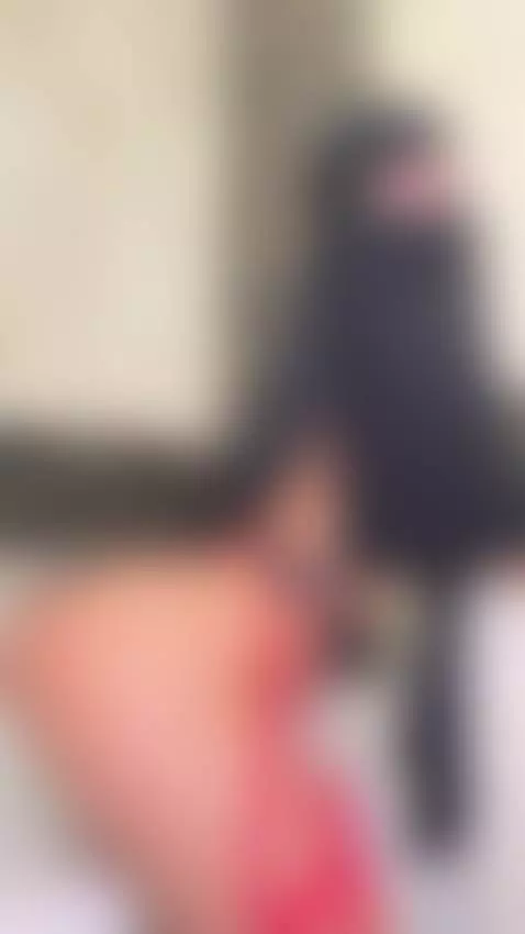 Let’s make this truly personal and steamy — on OnlyFans 😈💋 by annaalittle