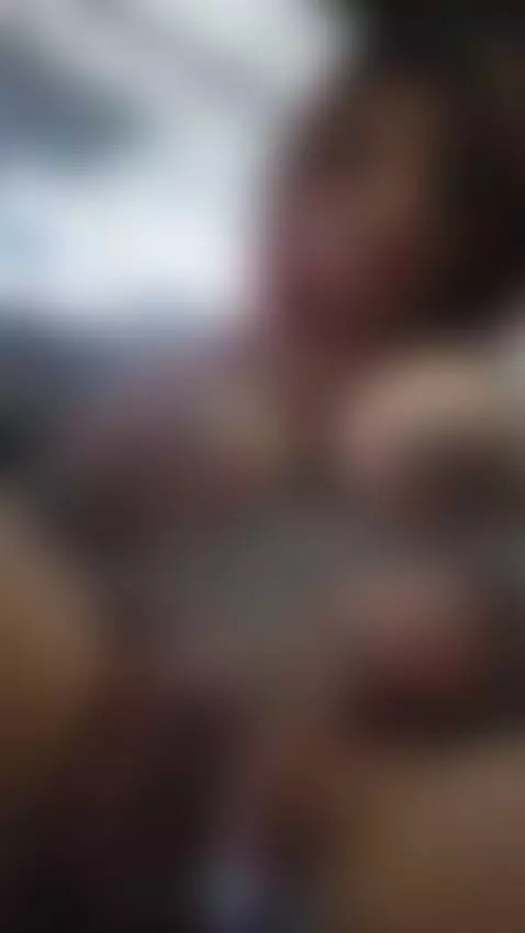 chica se masturba en el carro by geralkp