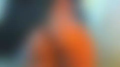 https://chaturbate.com/ariabelle1/
https://es.stripchat.com/... by ariabelle