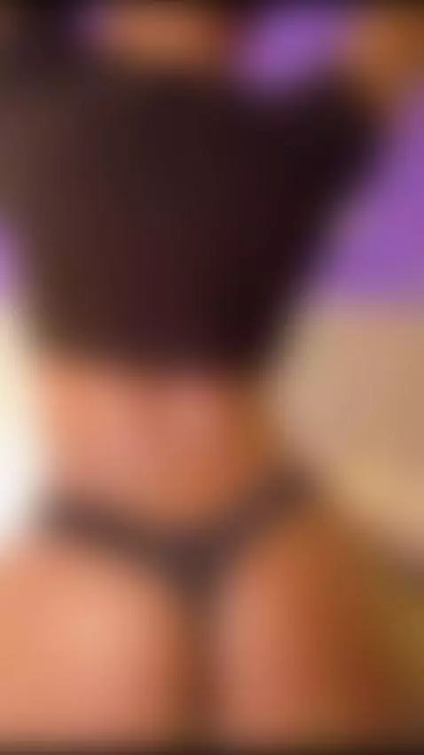 Shake ass by auraa-sun