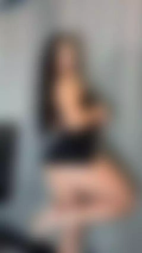 🖤your queen by itsbunnyjenn