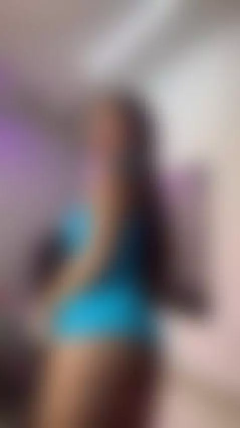 Live now!! by ana-foxx