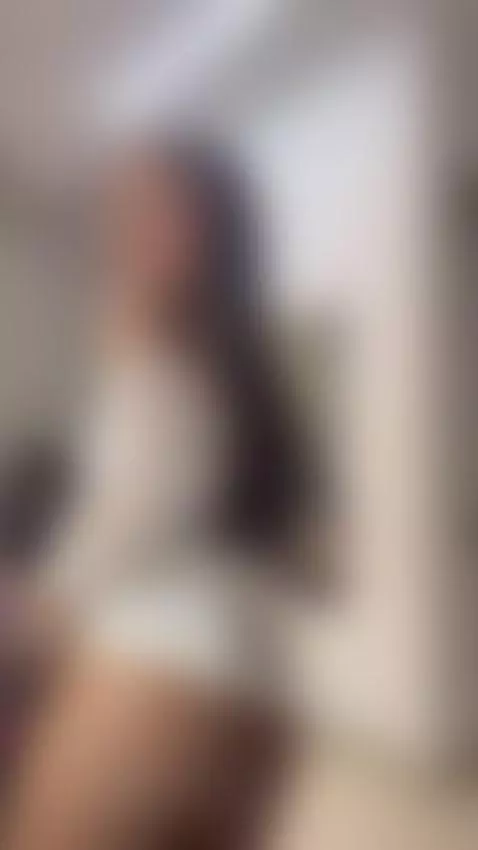 Live now!! by ana-foxx