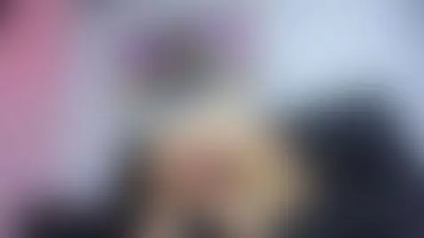 deliciosa masturbacion con un gran juguete en su pussy by ashleymillerxxx