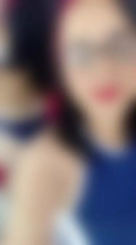 I like it when they look at me with intention. by zoeaitanaa