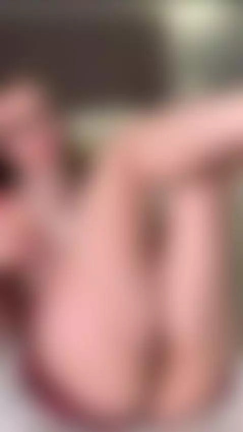 An atmosphere that pulls you in. Subscribe 🌒 by victoriaawhite