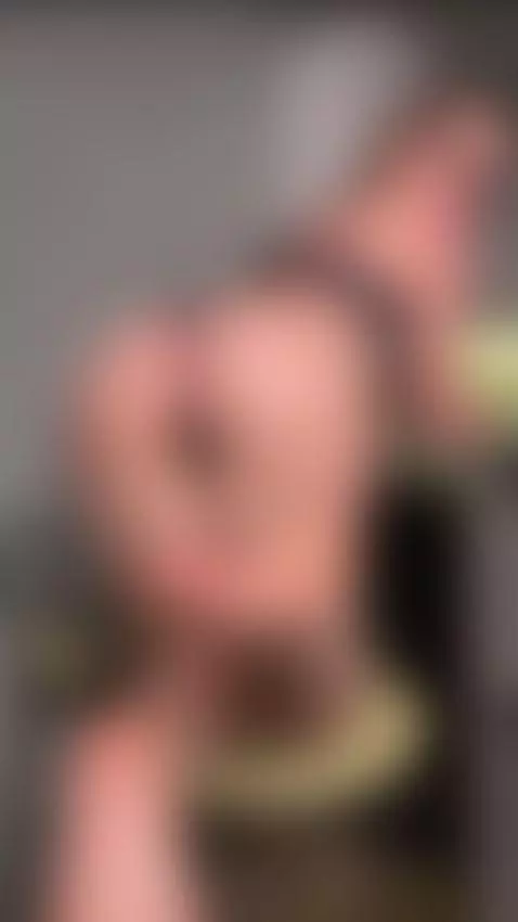 Don’t wait — OF via the link in bio 🏃‍♂️ by victoriaawhite