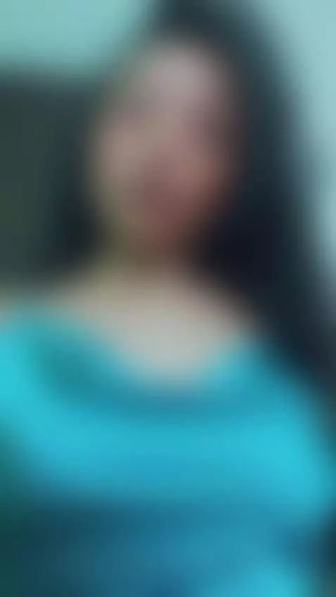 pezones duros  en el trabajo 🤯🤯 by sashard01