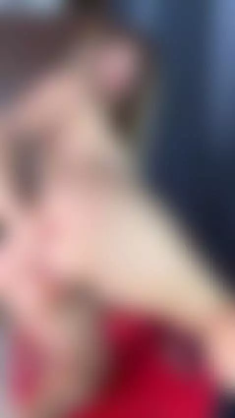 Experienced MILF, virgin-pink pussy 😻 OF exclusive by miakai