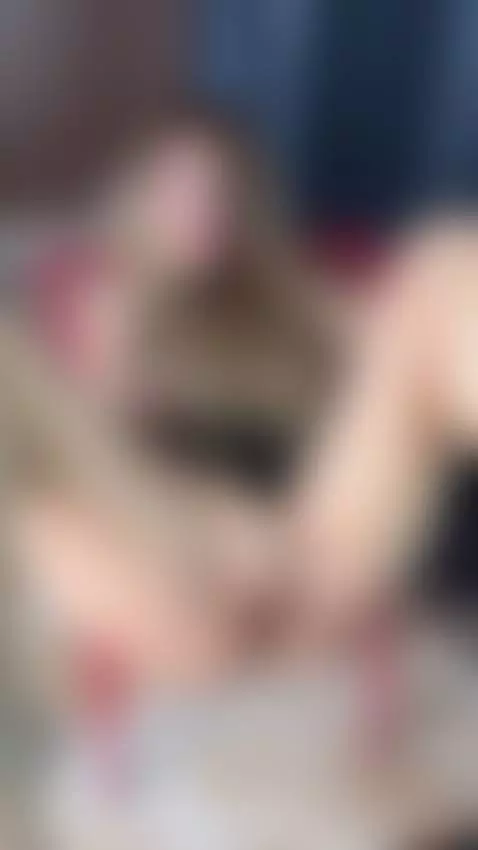 My pussy stays pink no matter how hard I’m used 👅 OF by miakai