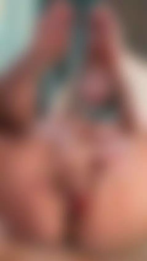 Natural blonde MILF thick body pussy parted, sexy feet toes ... by miakai