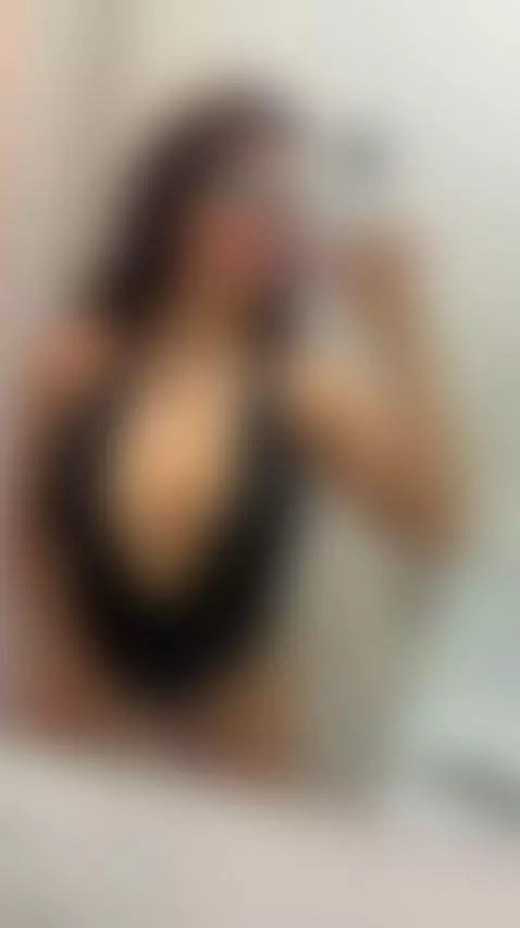 🍆Busty brunette ready to take it deep 😈 Subscribers OF by miadanaexo