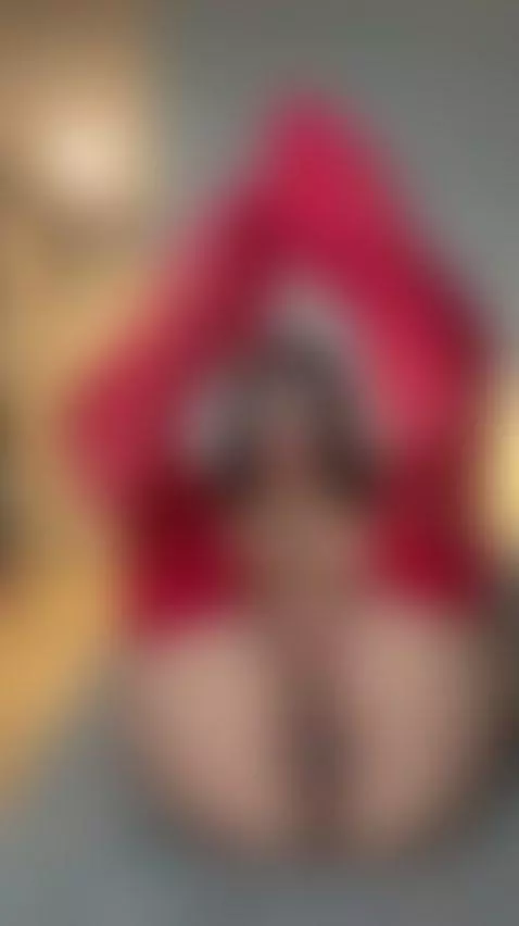 😈This busty brunette craves your hands all over 🍆 Join OF by miadanaexo