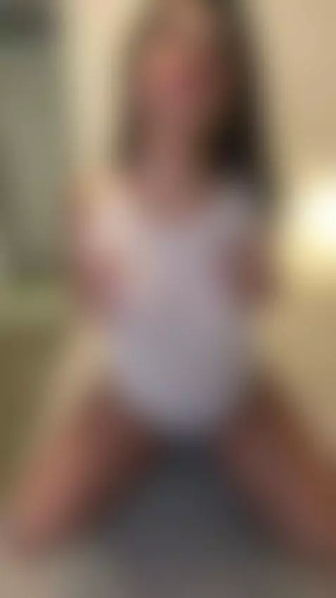 😈This voluptuous brunette begging to be filled 🍆 See OF by miadanaexo