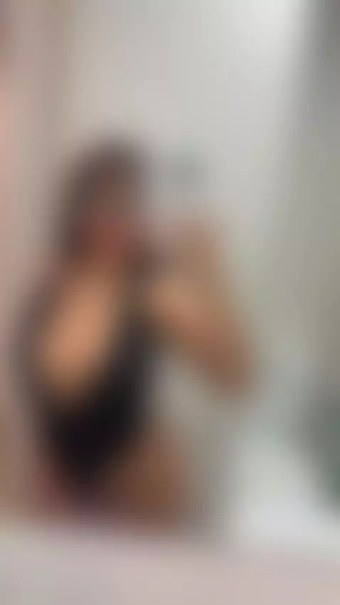 🔞Dark hair all over my face while I ride 🍒 Naughty OF by miadanaexo